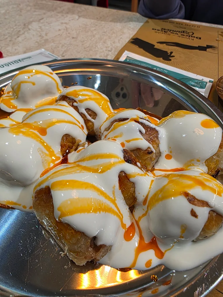 Közde pişen Boşnak böreği